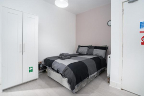 Cosy fully equipped Studio 4, close to University